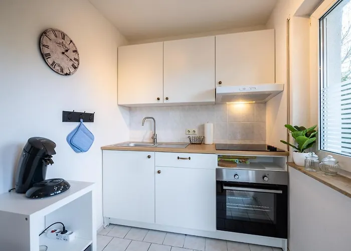 EG Wohnung, zentral, TOP Anbindung, mit großer Terrasse