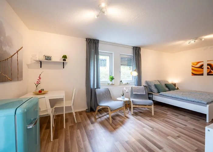 Eg Wohnung, Zentral, Top Anbindung, Mit Grosser Terrasse